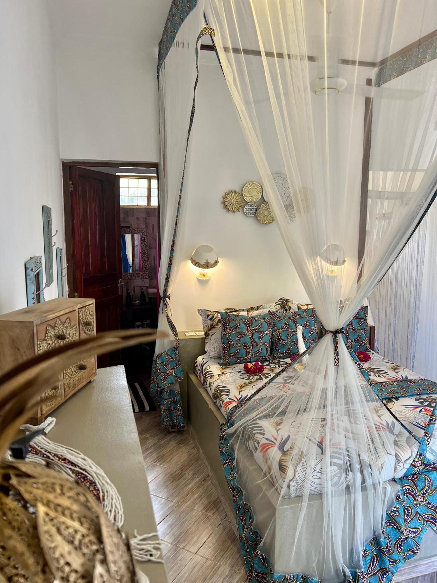 Gadea Boutique Hotel& Gadea Garden Italian Restaurant (Adults Only) Джамбіані Номер фото