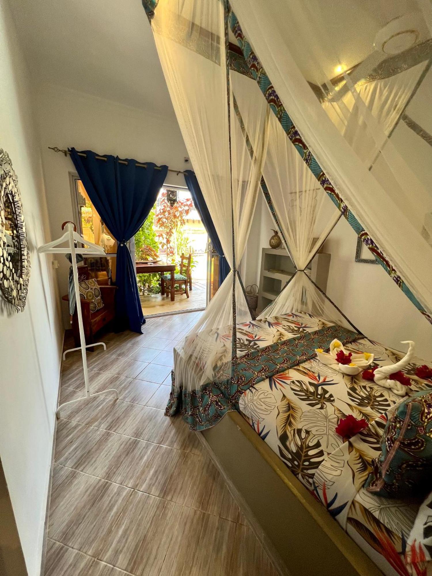 Gadea Boutique Hotel& Gadea Garden Italian Restaurant (Adults Only) Джамбіані Номер фото